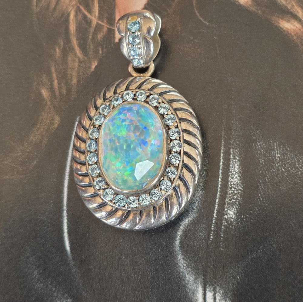 Elegant Sterling Silver and Opal Pendant w/ Aquamarine. - Picture 6 of 10